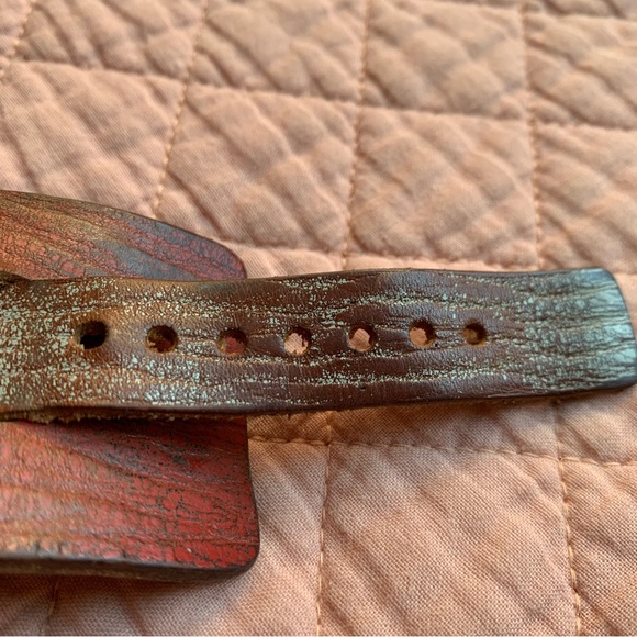 URANIUM Red & Gray leather bracelet - Wrap Strap -  Buckle Closure - Adjustable - Picture 9 of 12